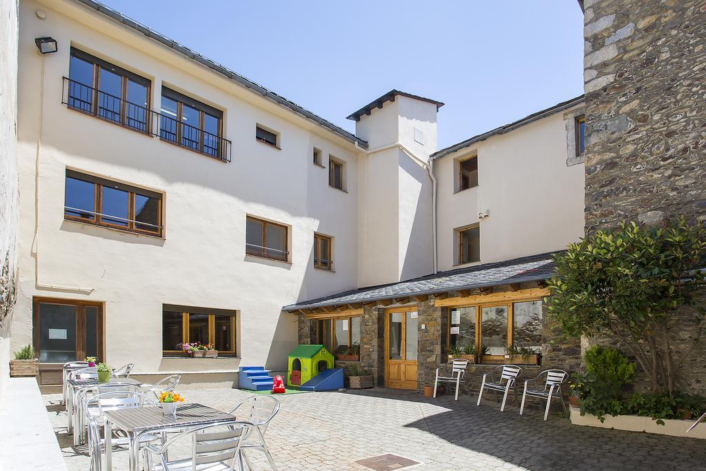 Alberg Anna Maria Janer Llivia Exteriér fotografie